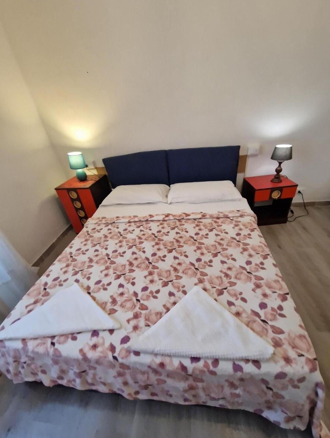 Room In The City Center - Stanza In Centro Citta Milano Esterno foto